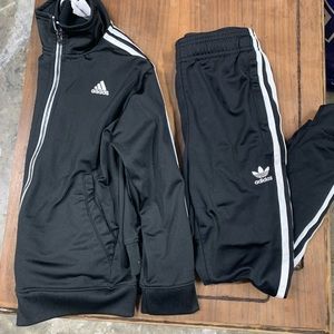Kids 7/8 Adidas tracksuit